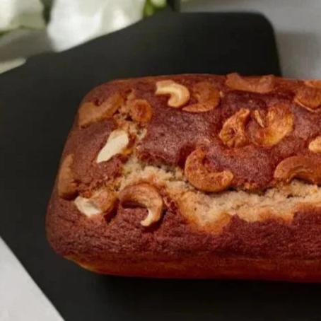 Cinnamon Cashew Banana Bread